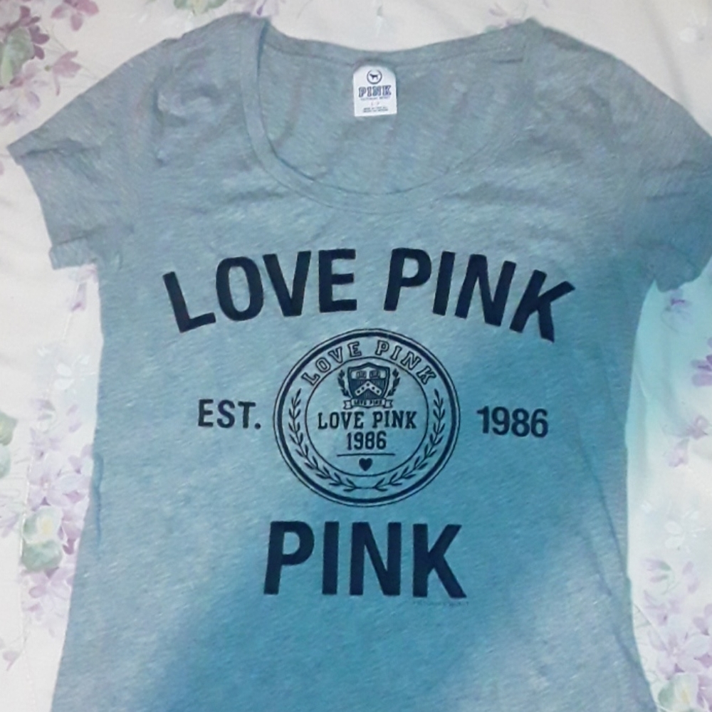 Rare vintage VS Pink T-shirt
